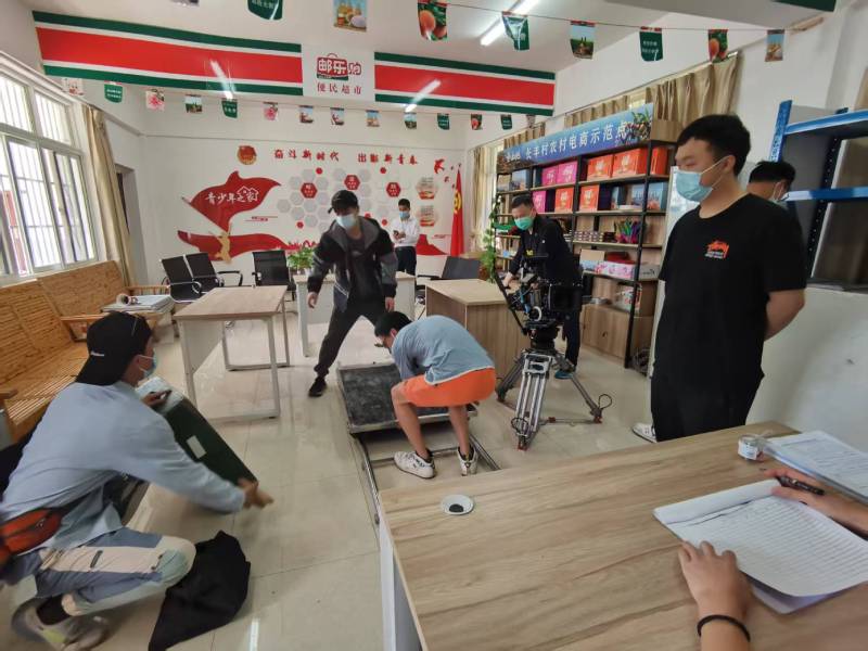 一支视频激活品牌生命力｜扶绥县产品视频拍摄公司的创意魔法秀